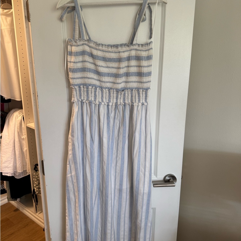 Lost + Wander Textured White and Blue Dress
